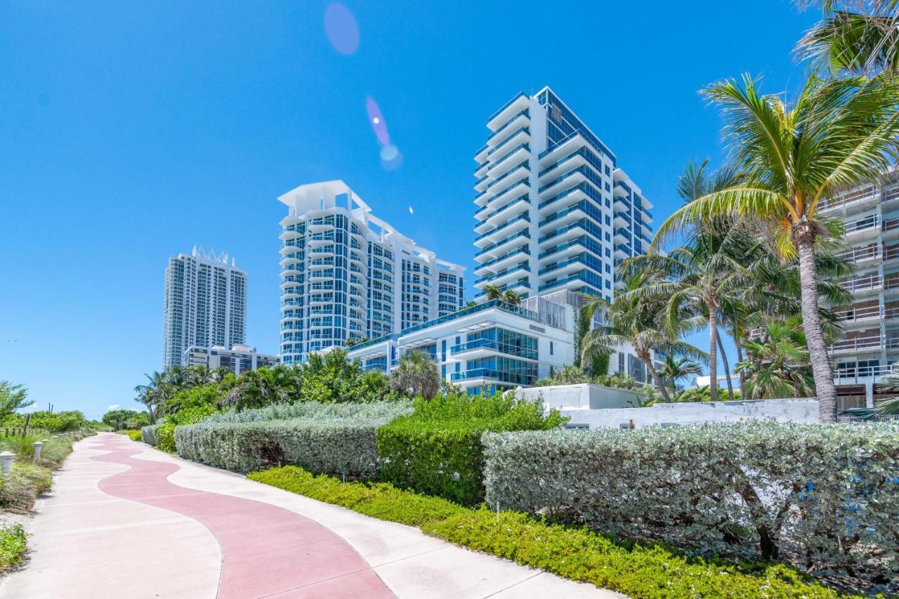 Churchill Suites Monte Carlo Miami Beach Bagian luar foto