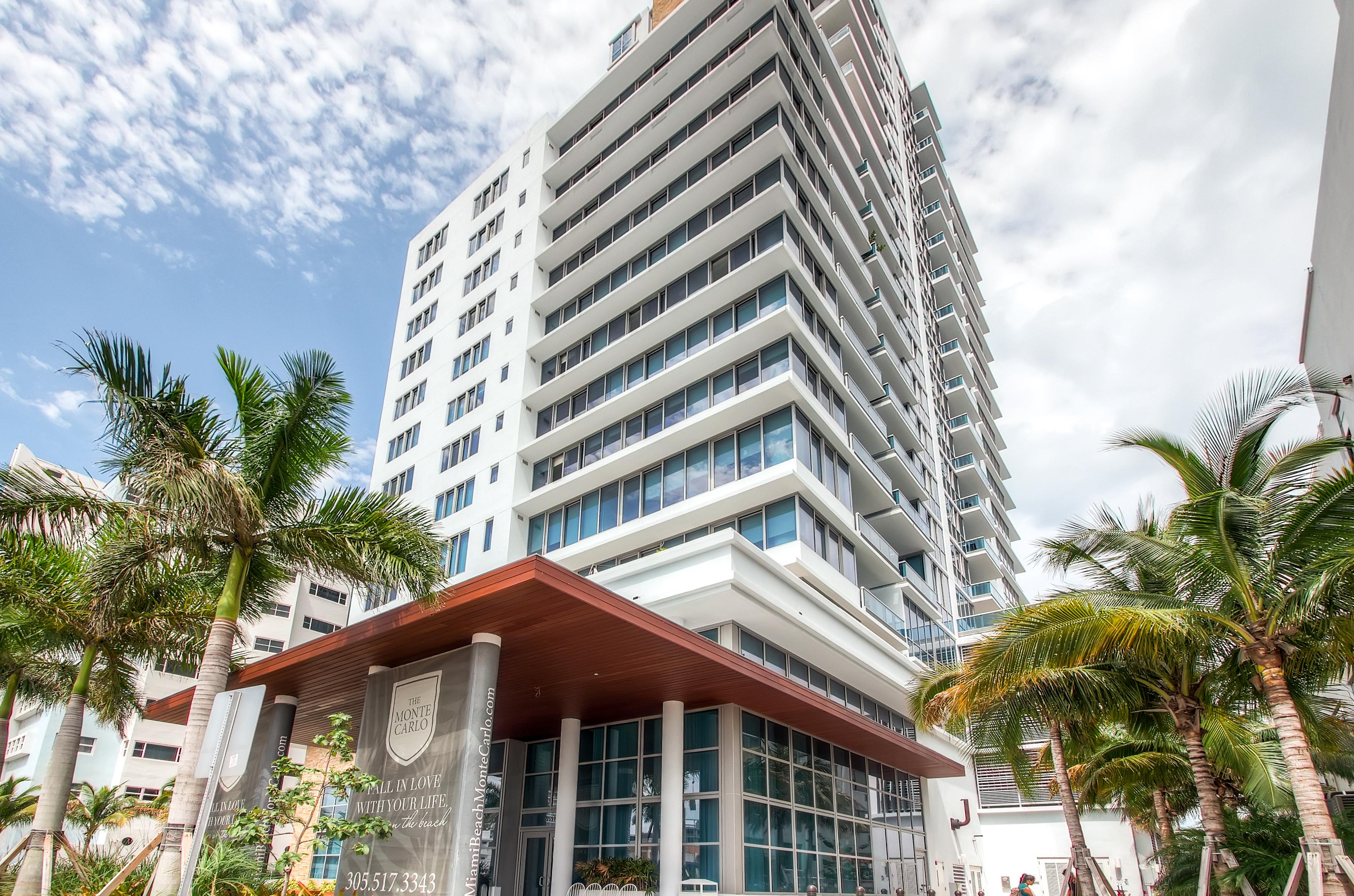 Churchill Suites Monte Carlo Miami Beach Bagian luar foto